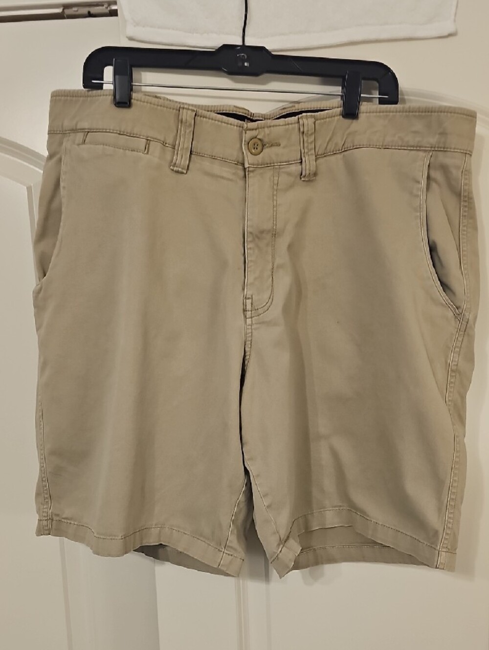 The Foundry Supply Co. Men's Flat Front Khaki Shorts